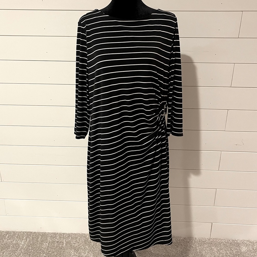 New Women’s Slimming Chico’s Dress, Size 2
